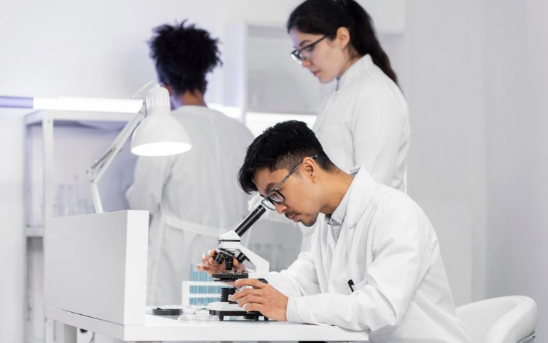 Nghiên cứu đảo ngược biệt hoá tế bào gốc hiện nay trong y học tái tạo