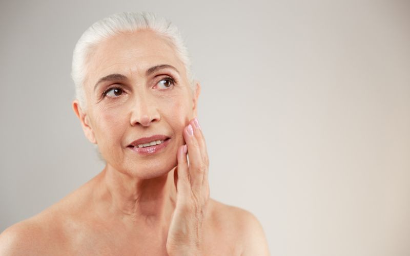 Bổ sung NMN giúp làm giảm nếp nhăn, cải thiện độ căng mịn của da, trẻ trung hơn