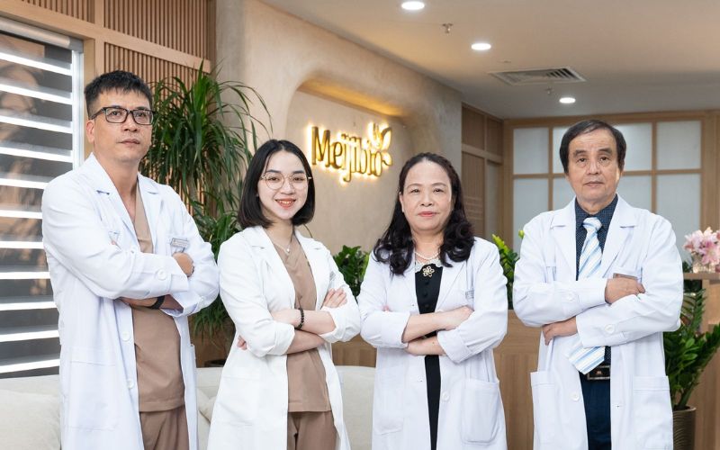 Đội ngũ bác sĩ và chuyên gia đầu ngành tại Meijibio Clinic