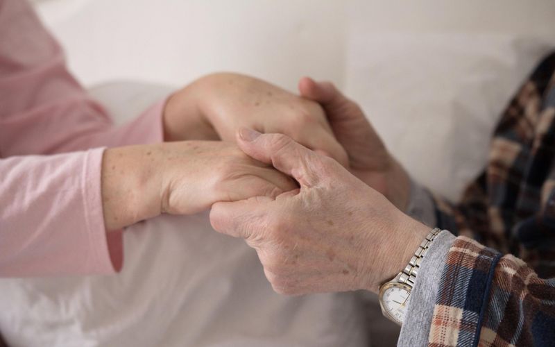 Cánh cửa hy vọng điều trị bệnh parkinson bằng tế bào gốc