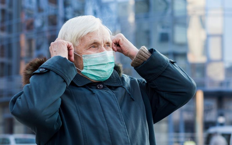 Sự tiếp xúc với các yếu tố ô nhiễm môi trường góp phần vào việc gia tăng lượng độc tố trong cơ thể