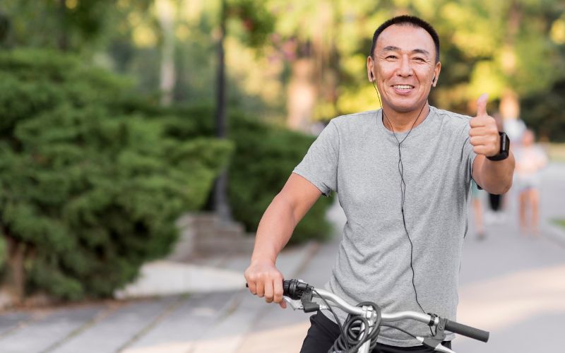 Lối sống lành mạnh đóng vai trò quan trọng trong việc duy trì sức khỏe sau lọc máu xấu cho nam giới