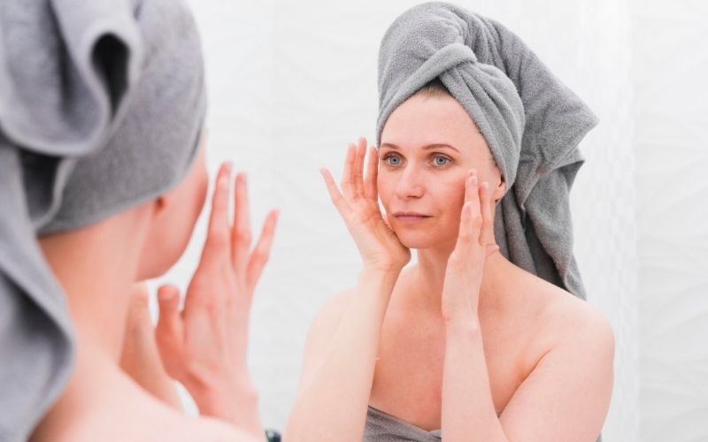 Tái tại da bằng tế bào gốc giảm các vấn đề về sắc tố và làm sáng da