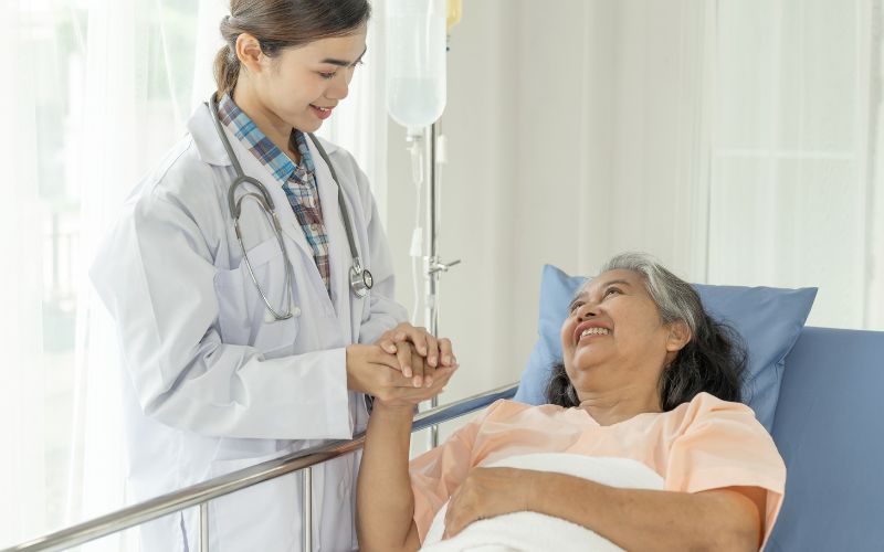 Liệu pháp tế bào gốc tự thân nghiên cứu rộng rãi trong điều trị nhiều bệnh lý phức tạp