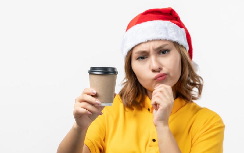 Cân đối đồ ăn thức uống vào thời gian hợp lý tránh thiếu ngủ trầm trọng