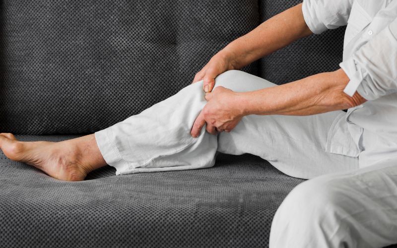 Nhận biết sớm các nguyên nhân, triệu chứng thoái hoá khớp gối và điều trị kịp thời 